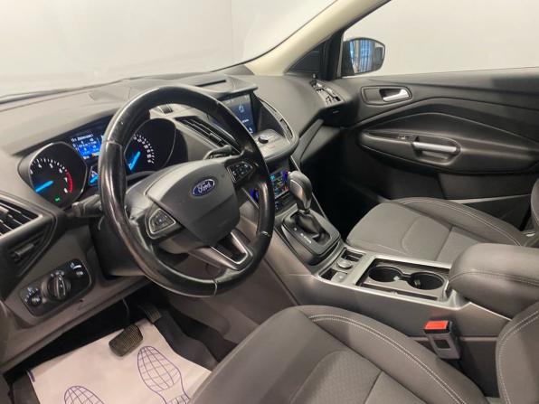 Ford Kuga II Рестайлинг с пробегом 2017 года, цена 1 558 000 рублей, 167289 км, внедорожник, Автокод Объявления