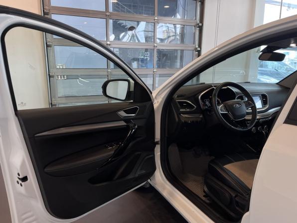 Lada (ВАЗ) Vesta I Рестайлинг (NG) с пробегом 2024 года, цена 1 360 000 рублей, 69285 км, седан, Автокод Объявления