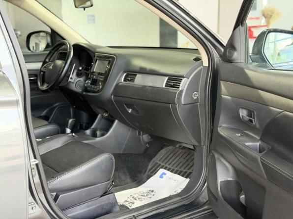Mitsubishi Outlander III с пробегом 2013 года, цена 1 499 000 рублей, 299862 км, внедорожник, Автокод Объявления