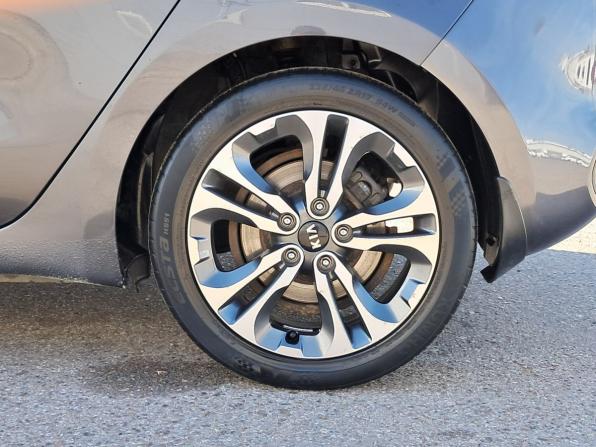 Kia Ceed II с пробегом 2014 года, цена 1 120 000 рублей, 196607 км, хэтчбек, Автокод Объявления