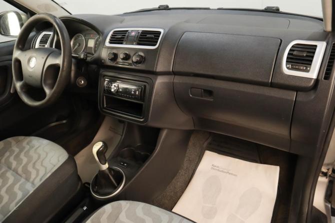 Skoda Fabia II с пробегом 2009 года, цена 469 000 рублей, 200000 км, хэтчбек, Автокод Объявления