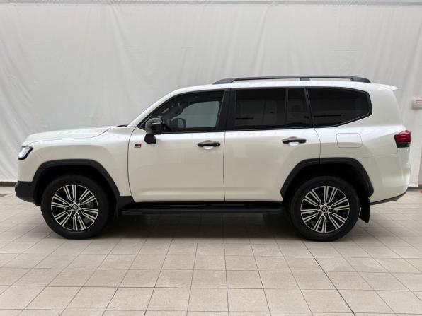 Toyota Land Cruiser 300 Series с пробегом 2023 года, цена 12 850 000 рублей, 38435 км, внедорожник, Автокод Объявления
