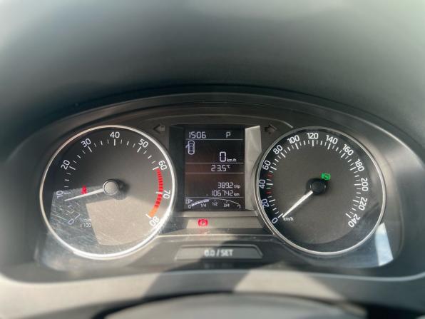 Skoda Rapid I с пробегом 2017 года, цена 1 250 000 рублей, 106612 км, лифтбек, Автокод Объявления