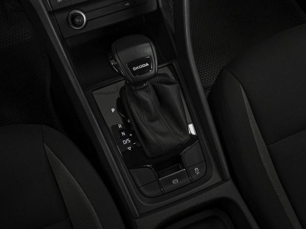 Skoda Karoq I с пробегом 2020 года, цена 2 342 000 рублей, 81789 км, внедорожник, Автокод Объявления