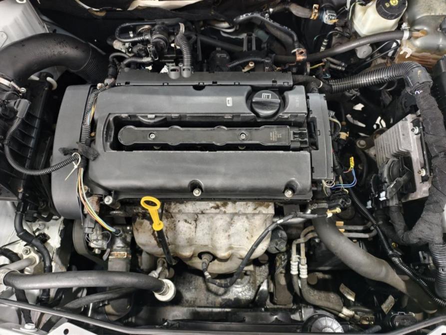 Opel Astra J Рестайлинг Курск  - изображение 18