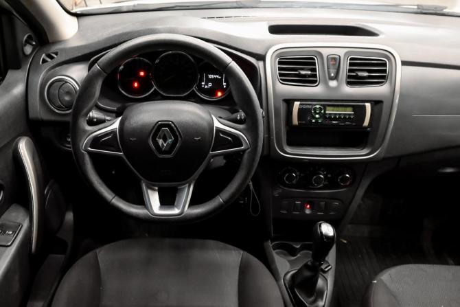 Renault Logan II Рестайлинг с пробегом 2019 года, цена 750 000 рублей, 70542 км, седан, Автокод Объявления