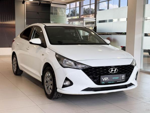 Hyundai Solaris II Рестайлинг с пробегом 2020 года, цена 1 557 000 рублей, 104011 км, седан, Автокод Объявления