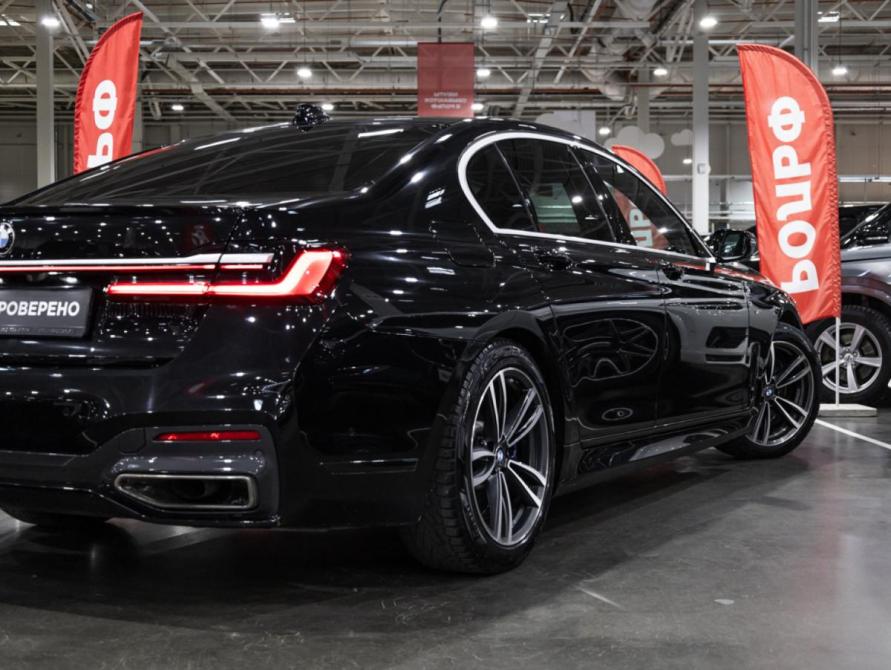 BMW 7 серии VI (G11/G12) Рестайлинг Санкт-Петербург  - изображение 12