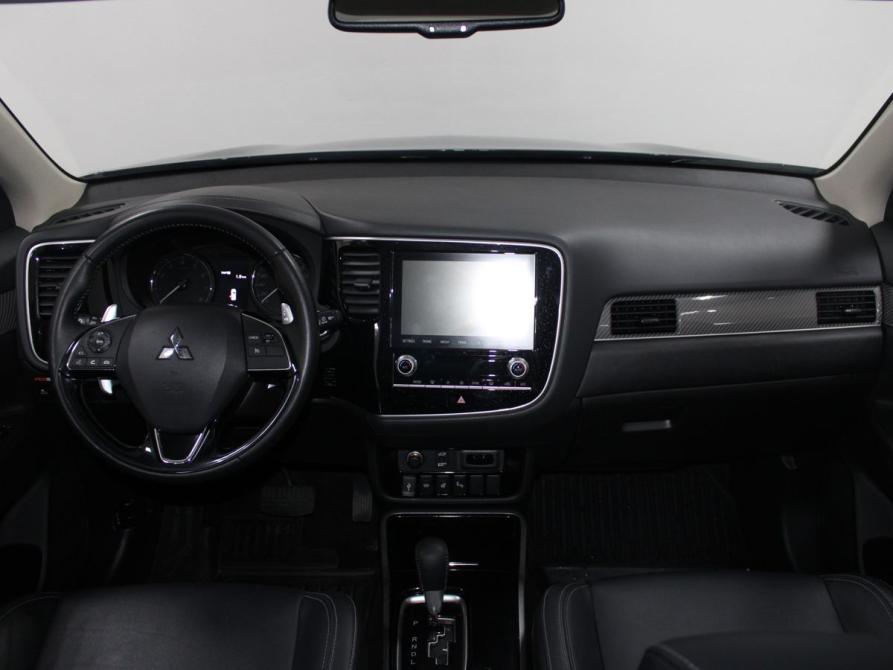 Mitsubishi Outlander III Рестайлинг 3 Старый Оскол  - изображение 8