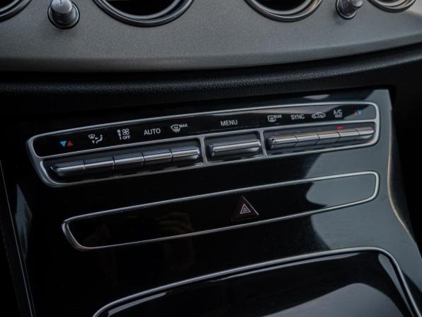 Mercedes-Benz E-Класс V (W213 S213 C238) с пробегом 2018 года, цена 2 200 000 рублей, 278572 км, седан, Автокод Объявления