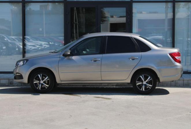 Lada (ВАЗ) Granta I Рестайлинг с пробегом 2022 года, цена 880 000 рублей, 71002 км, седан, Автокод Объявления