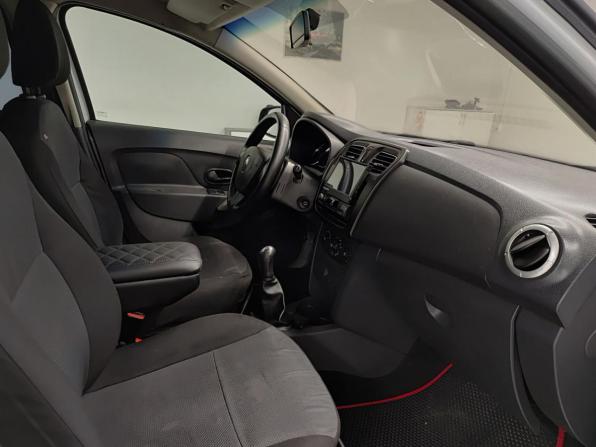 Renault Logan II с пробегом 2016 года, цена 280 000 рублей, 186703 км, седан, Автокод Объявления