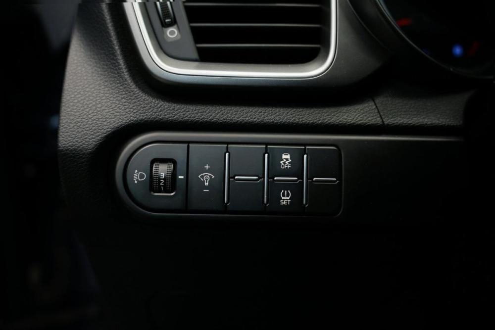 Kia Ceed III Крым  - изображение 11