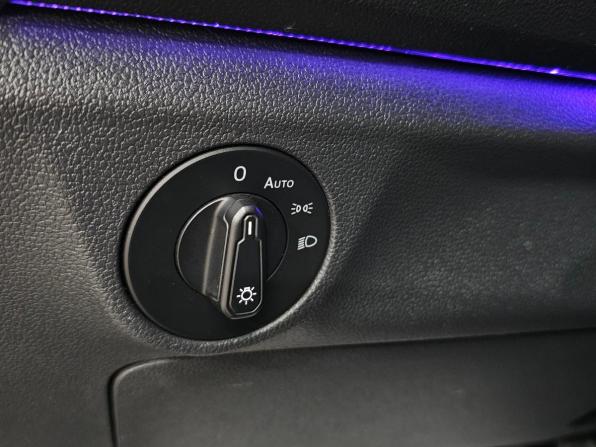 Volkswagen Jetta VII с пробегом 2019 года, цена 2 450 000 рублей, 133400 км, седан, Автокод Объявления