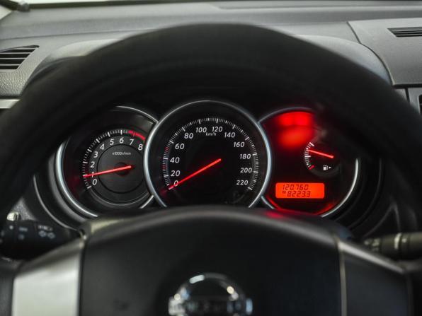 Nissan Tiida I Рестайлинг с пробегом 2013 года, цена 919 000 рублей, 120760 км, седан, Автокод Объявления