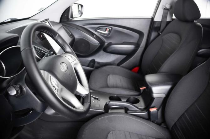 Hyundai ix35 I Рестайлинг с пробегом 2015 года, цена 1 849 000 рублей, 180000 км, внедорожник, Автокод Объявления