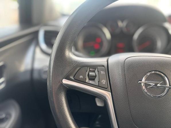 Opel Mokka I с пробегом 2014 года, цена 984 000 рублей, 164095 км, внедорожник, Автокод Объявления