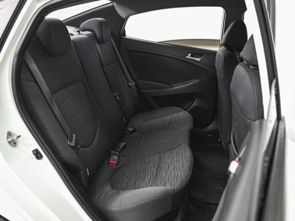 Hyundai Solaris I Рестайлинг с пробегом 2015 года, цена 1 050 000 рублей, 210396 км, седан, Автокод Объявления