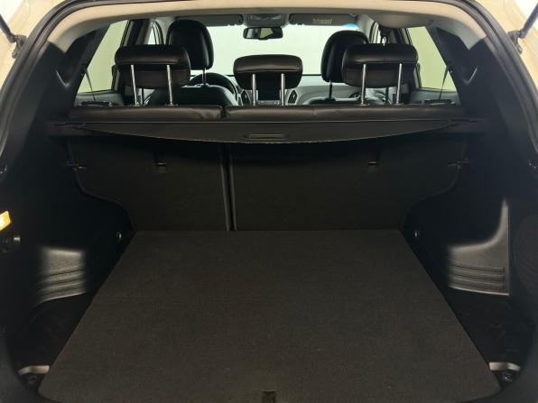 Hyundai ix35 I Рестайлинг с пробегом 2013 года, цена 1 400 000 рублей, 221028 км, внедорожник, Автокод Объявления