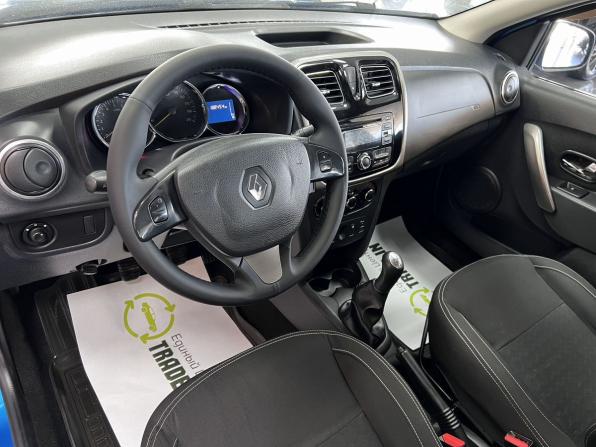 Renault Logan II с пробегом 2014 года, цена 795 000 рублей, 188454 км, седан, Автокод Объявления