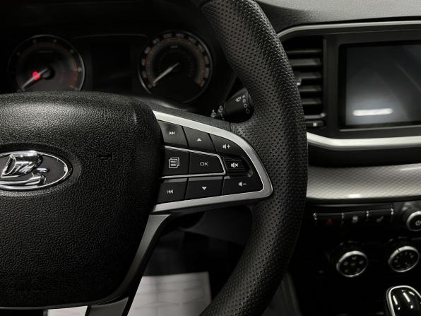 Lada (ВАЗ) Vesta I Рестайлинг (NG) с пробегом 2025 года, цена 1 390 000 рублей, 42776 км, универсал, Автокод Объявления