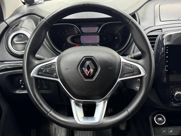 Renault Kaptur I Рестайлинг с пробегом 2021 года, цена 1 779 900 рублей, 58000 км, внедорожник, Автокод Объявления