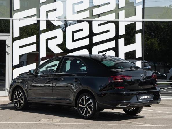 Volkswagen Polo VI с пробегом 2021 года, цена 1 690 000 рублей, 165972 км, лифтбек, Автокод Объявления