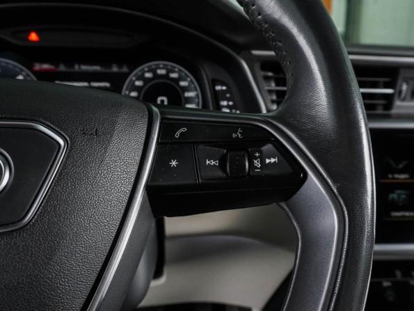 Audi A6 V (C8) с пробегом 2018 года, цена 2 939 000 рублей, 117997 км, седан, Автокод Объявления