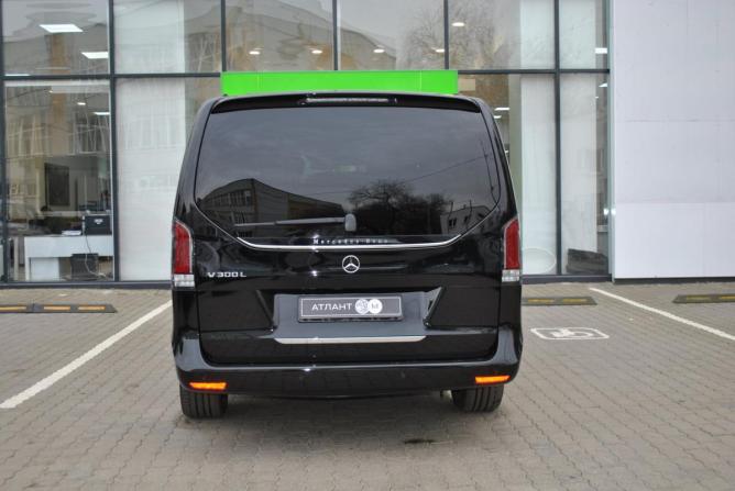 Mercedes-Benz V-Класс III (W447) Рестайлинг 2 с пробегом 2025 года, цена 13 490 000 рублей, 700 км, минивэн, Автокод Объявления
