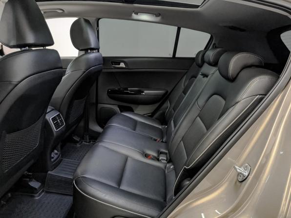 Kia Sportage IV Рестайлинг с пробегом 2020 года, цена 2 695 000 рублей, 58165 км, внедорожник, Автокод Объявления