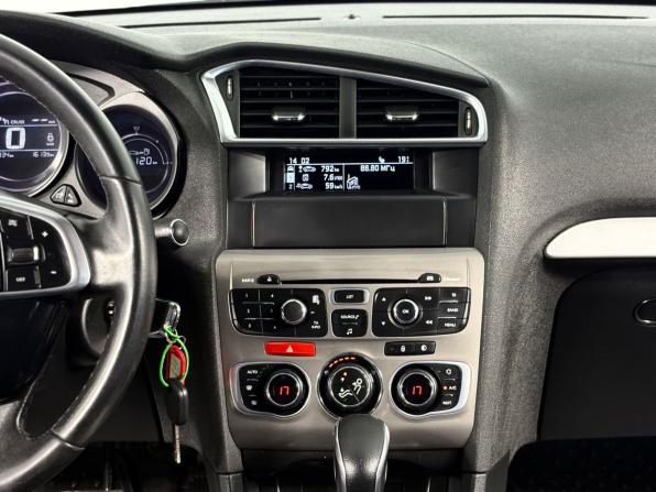 Citroen C4 II Рестайлинг с пробегом 2018 года, цена 1 350 000 рублей, 93333 км, седан, Автокод Объявления