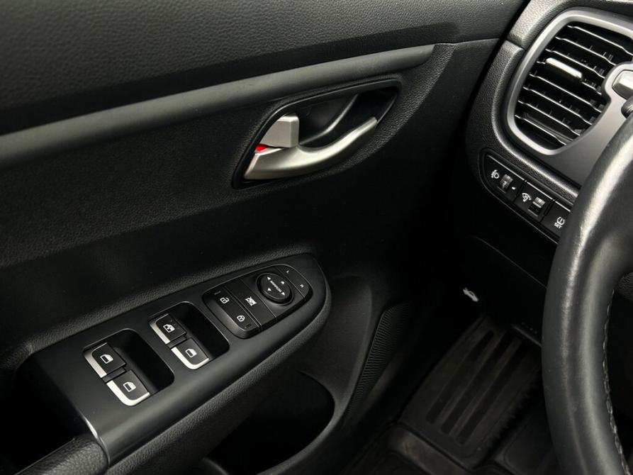 Kia Rio IV Рестайлинг Санкт-Петербург  - изображение 16