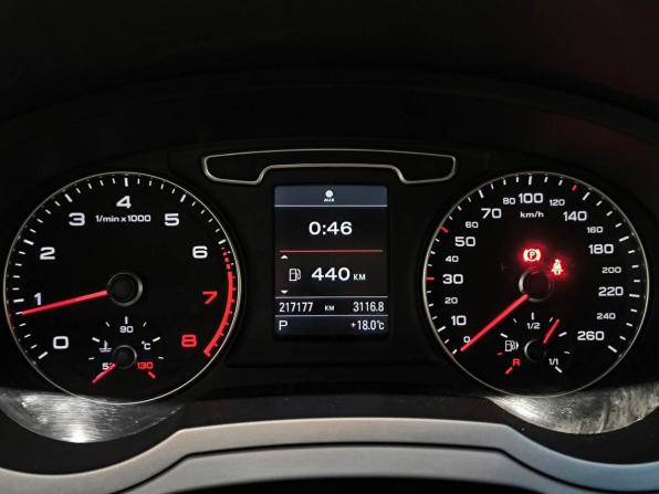 Audi Q3 I (8U) с пробегом 2013 года, цена 1 350 000 рублей, 217000 км, внедорожник, Автокод Объявления