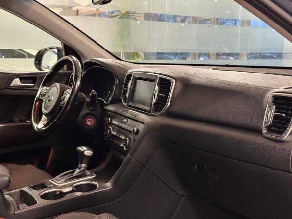 Kia Sportage IV с пробегом 2017 года, цена 1 767 000 рублей, 105000 км, внедорожник, Автокод Объявления