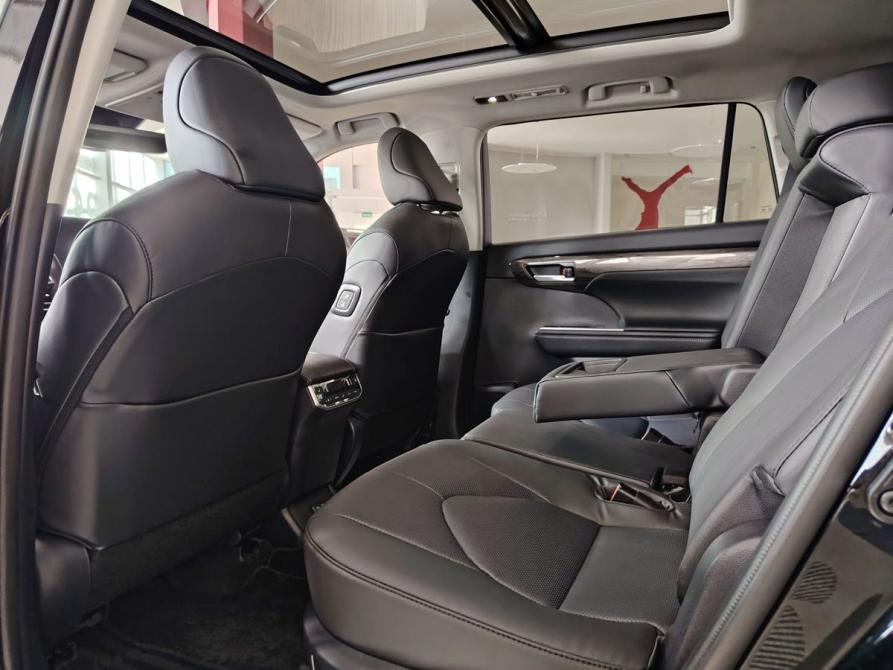 Toyota Highlander IV (XU70) Новосибирск  - изображение 24