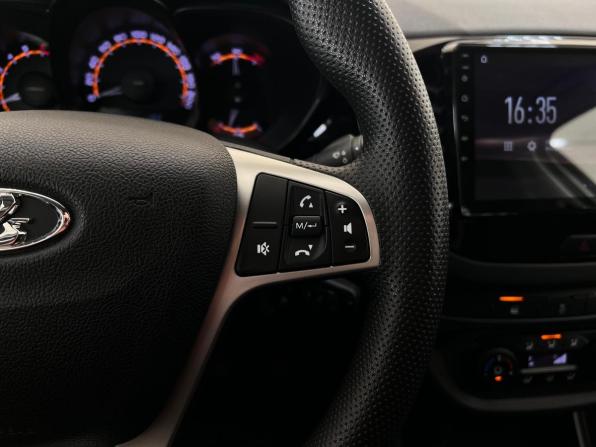 Lada (ВАЗ) Vesta I с пробегом 2019 года, цена 999 000 рублей, 85779 км, седан, Автокод Объявления