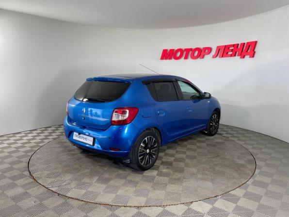 Renault Sandero II с пробегом 2015 года, цена 530 000 рублей, 278377 км, хэтчбек, Автокод Объявления