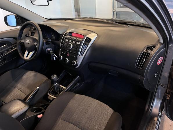 Kia Ceed I Рестайлинг с пробегом 2011 года, цена 565 000 рублей, 304236 км, универсал, Автокод Объявления