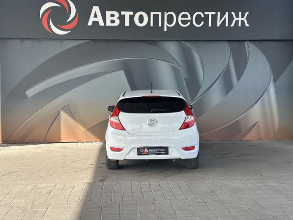Hyundai Solaris I с пробегом 2012 года, цена 840 000 рублей, 185517 км, хэтчбек, Автокод Объявления