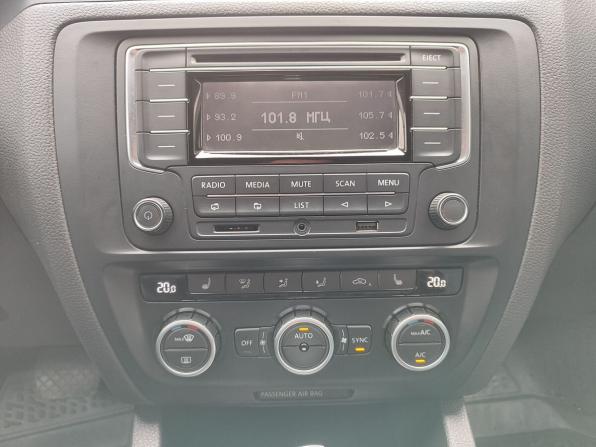 Volkswagen Jetta VI с пробегом 2013 года, цена 1 159 000 рублей, 97731 км, седан, Автокод Объявления