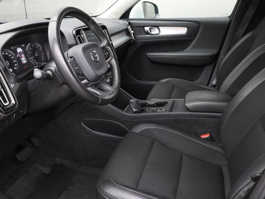 Volvo XC40 I Москва  - изображение 14