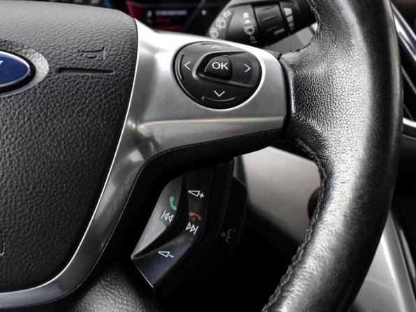 Ford C-MAX II с пробегом 2013 года, цена 1 205 000 рублей, 235933 км, компактвэн, Автокод Объявления
