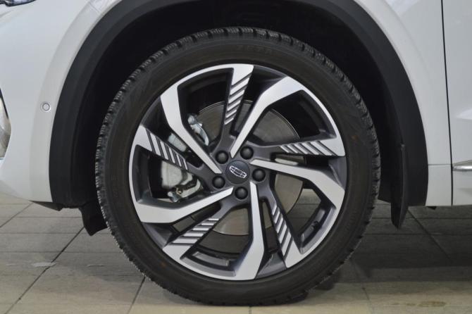Geely Monjaro I с пробегом 2024 года, цена 3 425 000 рублей, 26185 км, внедорожник, Автокод Объявления