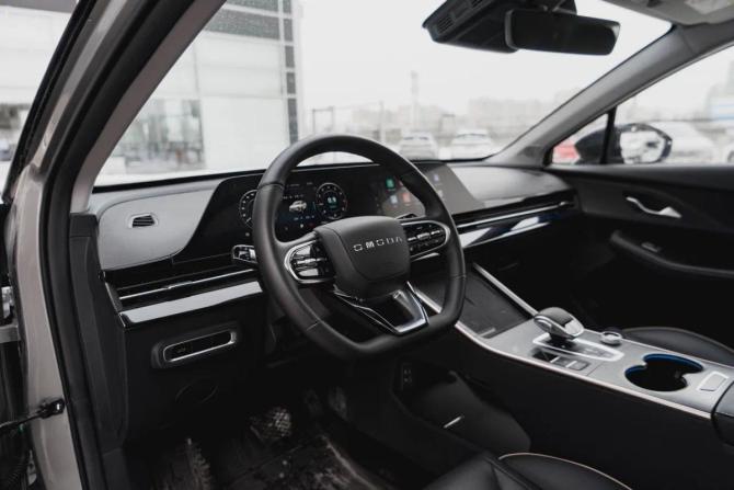 Omoda C5 I Рестайлинг с пробегом 2024 года, цена 2 350 000 рублей, 12324 км, внедорожник, Автокод Объявления