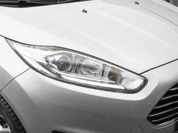 Ford Fiesta Mk6 Рестайлинг с пробегом 2015 года, цена 1 030 000 рублей, 60877 км, хэтчбек, Автокод Объявления