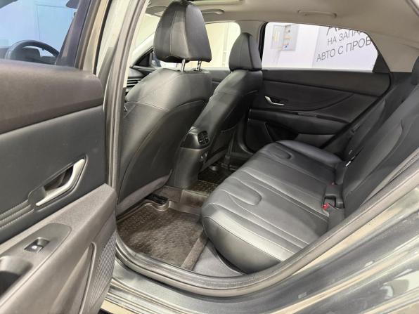 Hyundai Elantra VII (CN7) Рестайлинг с пробегом 2023 года, цена 1 999 000 рублей, 47010 км, седан, Автокод Объявления