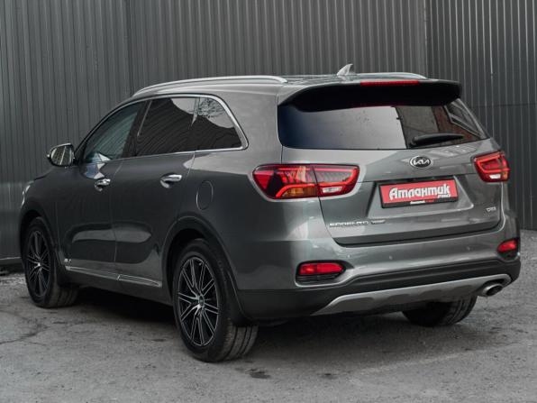 Kia Sorento III Prime Рестайлинг с пробегом 2018 года, цена 2 590 000 рублей, 160810 км, внедорожник, Автокод Объявления