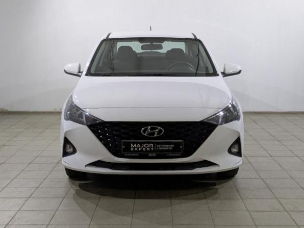 Hyundai Solaris II Рестайлинг с пробегом 2022 года, цена 1 755 000 рублей, 51771 км, седан, Автокод Объявления