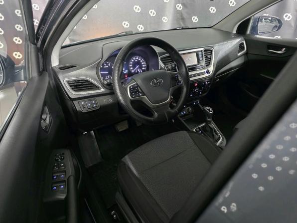 Hyundai Solaris II с пробегом 2018 года, цена 1 265 000 рублей, 133435 км, седан, Автокод Объявления