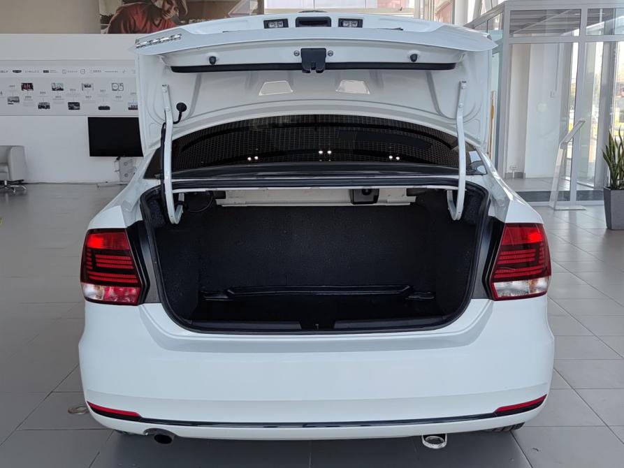 Volkswagen Polo V Рестайлинг Уфа  - изображение 12